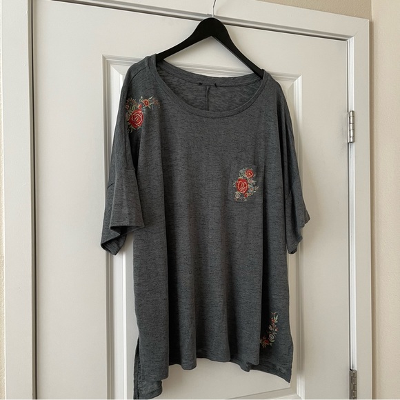 Embroidered top - Picture 1 of 4